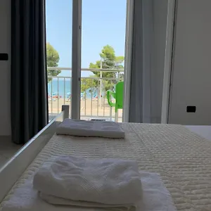 Sunny Breeze Hotel Shëngjin