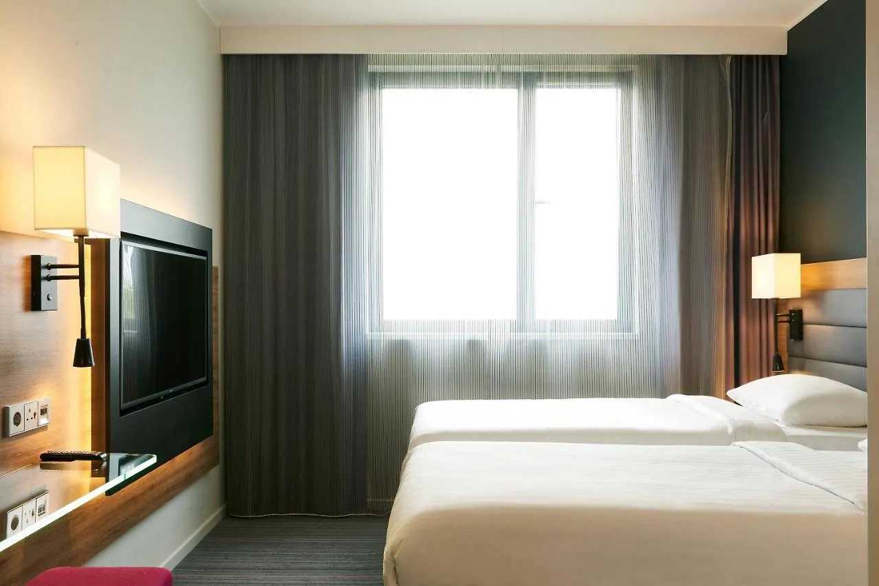 ***  Moxy Paris Charles De Gaulle Airport Hotel Roissy-en-France France